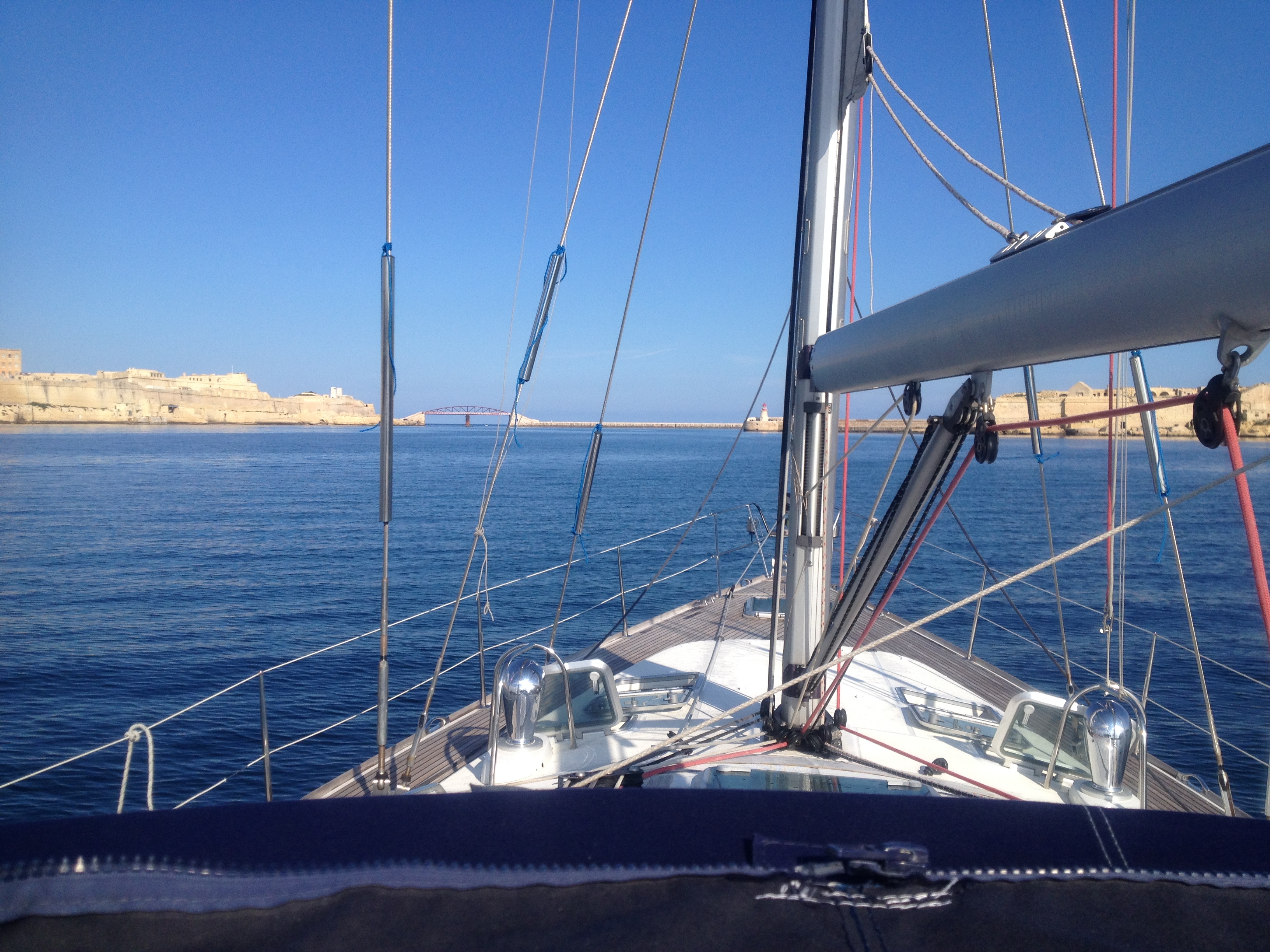 malta-sailing-yacht-charter-cruise