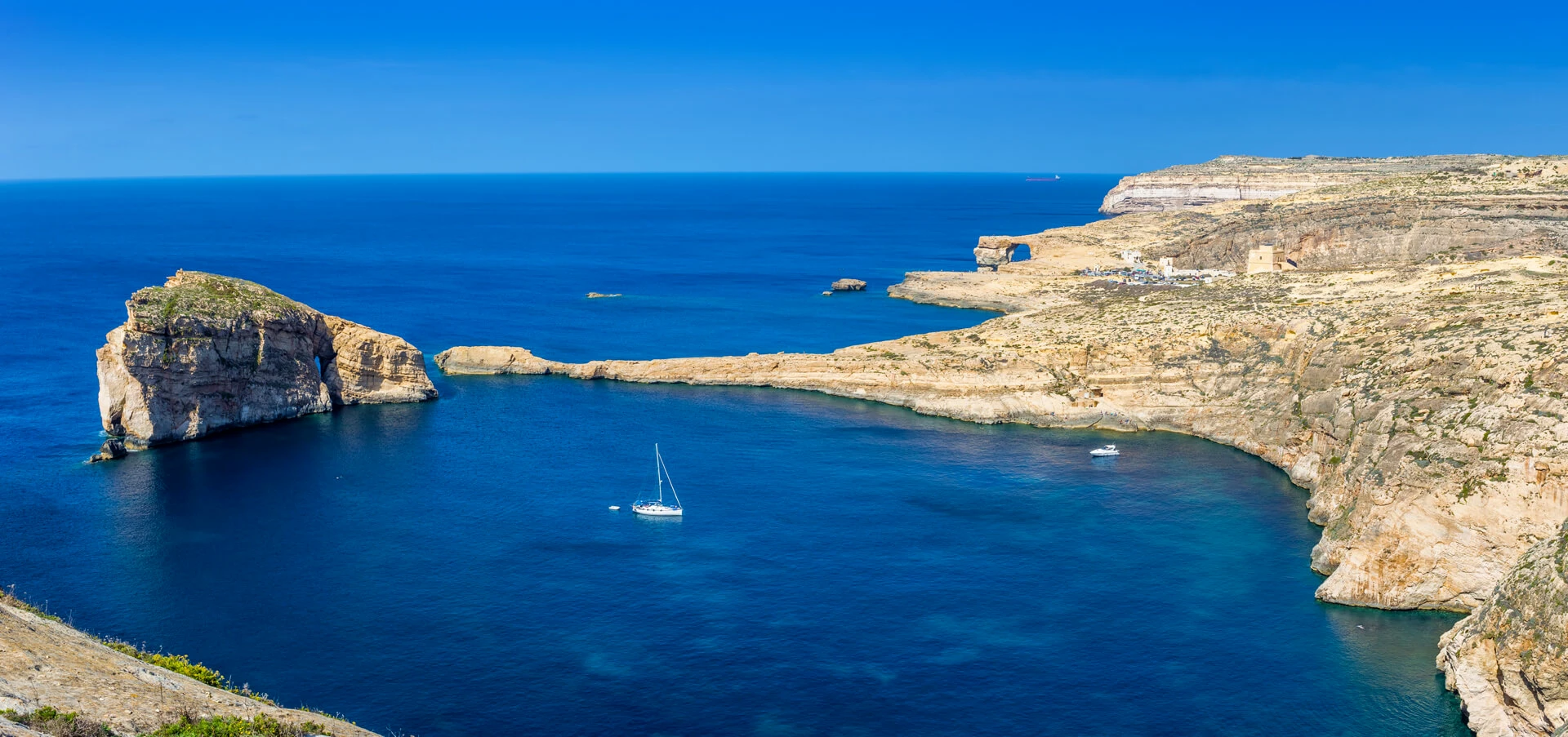 malta-sailing-yachts-charter16